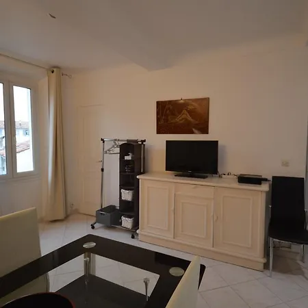 Two-bedroom - 3 Mn Walk To The Palais Appartement Cannes